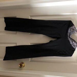 Black yoga pants